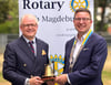 Amtsübergabe in Magdeburg: Priv.-Doz. Dr. Markus Porsch (l.) übergibt den Vorsitz an Sebastian Schulze.