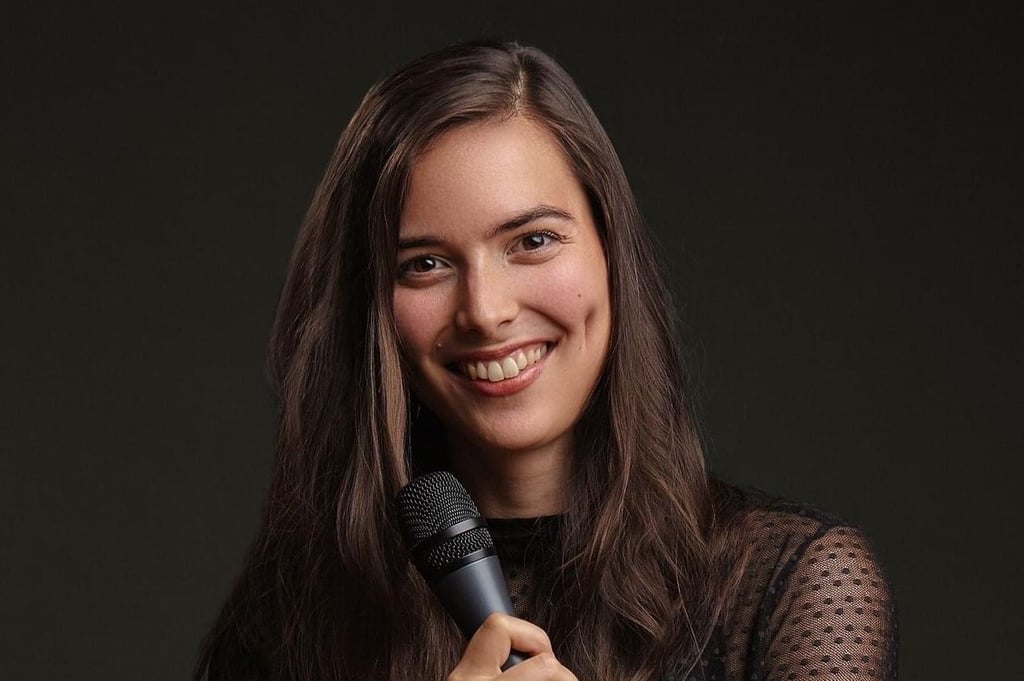 Sarah Karas tritt am 1.7. in Magdeburg neben weiteren Comedians auf.