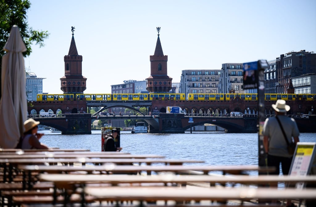 In Berlin ist die langjährige Mitteltemperatur im Juni überschritten worden.