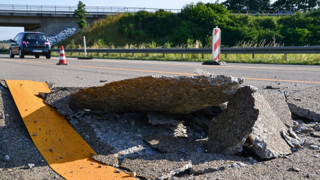 „Blow ups“ sind so gefährlich, weil es für die Verkehrsteilnehmer plötzlich und an unvorhergesehene Stellen passieren kann.
