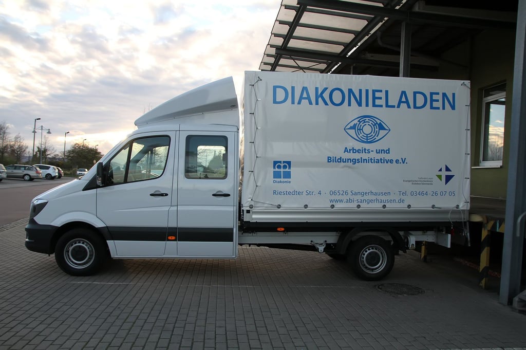 Mit diesem oder einem anderen Fahrzeug wurden die Möbel von den Spendern aus dem gesamten Landkreis abgeholt.