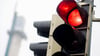 Auslöser für den Streit war die Missachtung einer roten Ampel. (Symbolbild)
