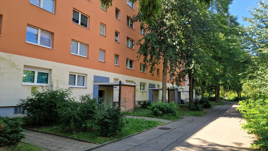 Hier wohnte der 39-jährige David M. In diesem Haus in Halle soll sich die Gewaltat abgespielt haben.