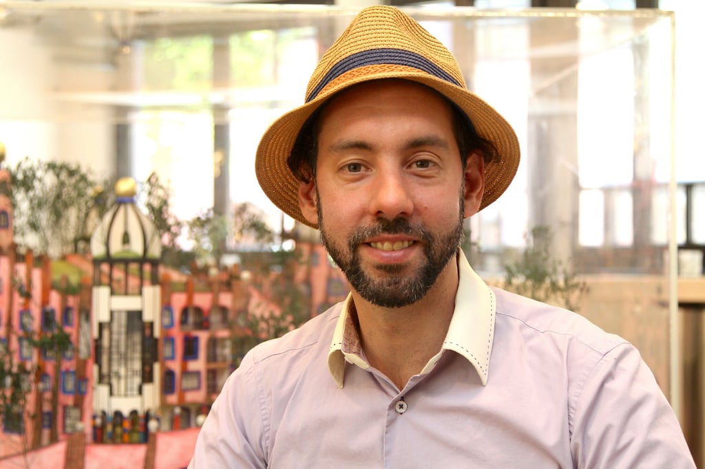 Matias Tosi (Foto) gibt gemeinsam mit Petra Steinbring und Ingo Fritz ein Konzert in der Magdeburger Festung Mark.