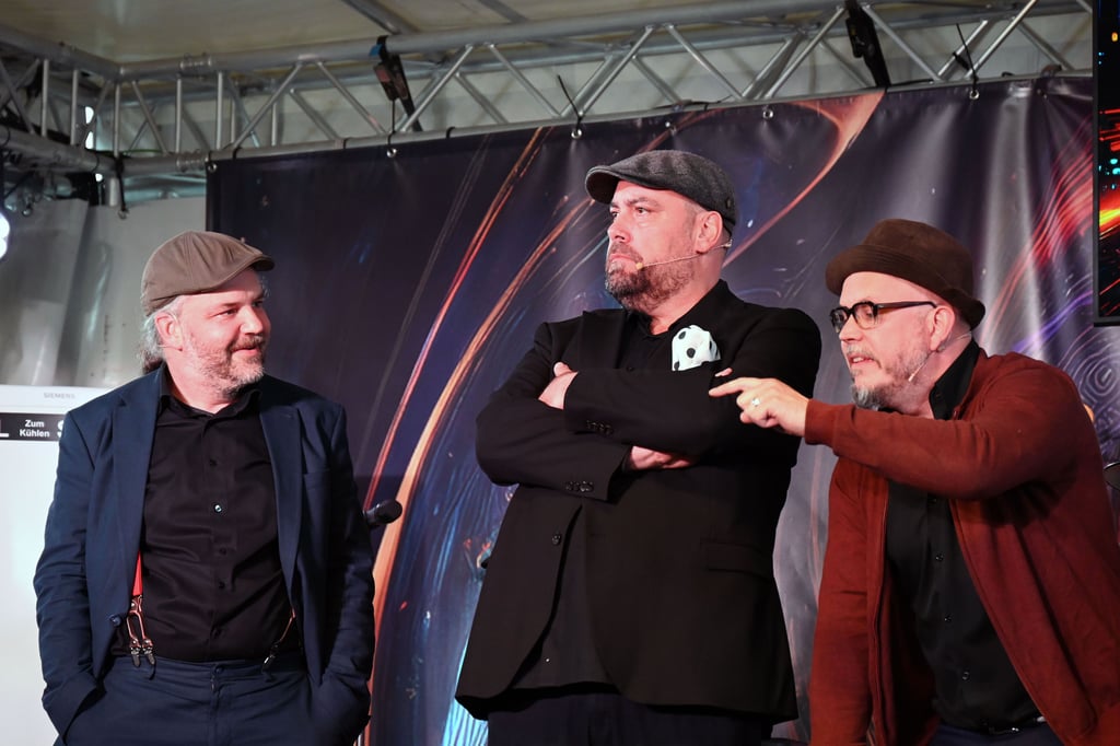 "Zwölf vor 5" heißt das Sommerstück des Hengstmann-Kabaretts in Magdeburg.