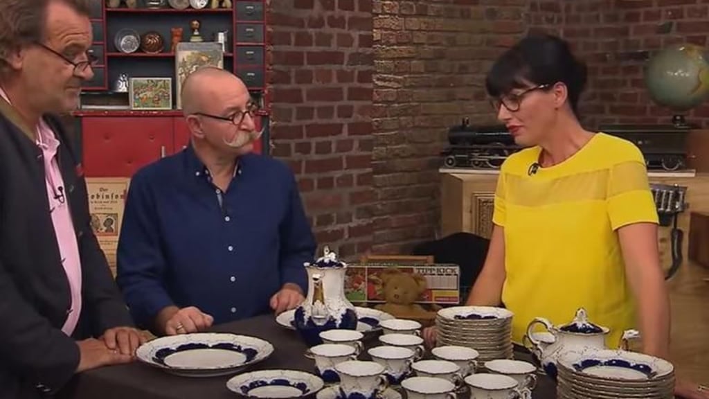 Ein altes Kaffeeservice aus Meissner Porzellan enttäuscht in der ZDF-Sendung "Bares für Rares".