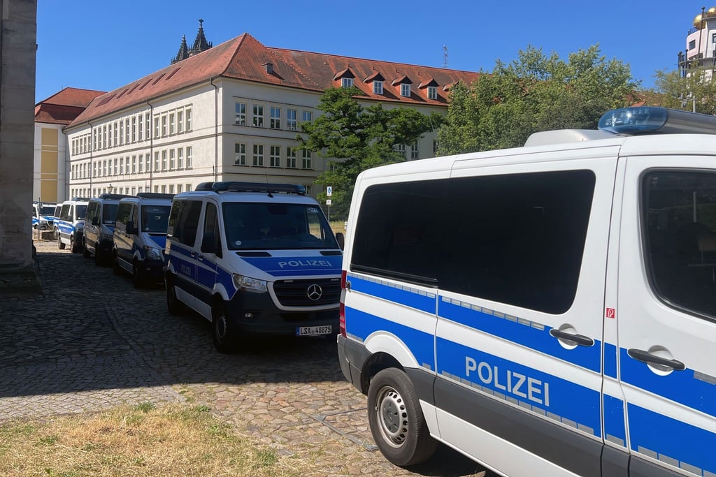 Im Landtag wurden Geschäfts- und Fraktionsräume durchsucht.