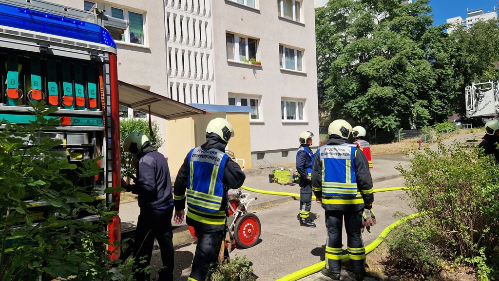 In der Tangermünder Straße in Halle-Neustadt kam die Feuerwehr zum Einsatz.