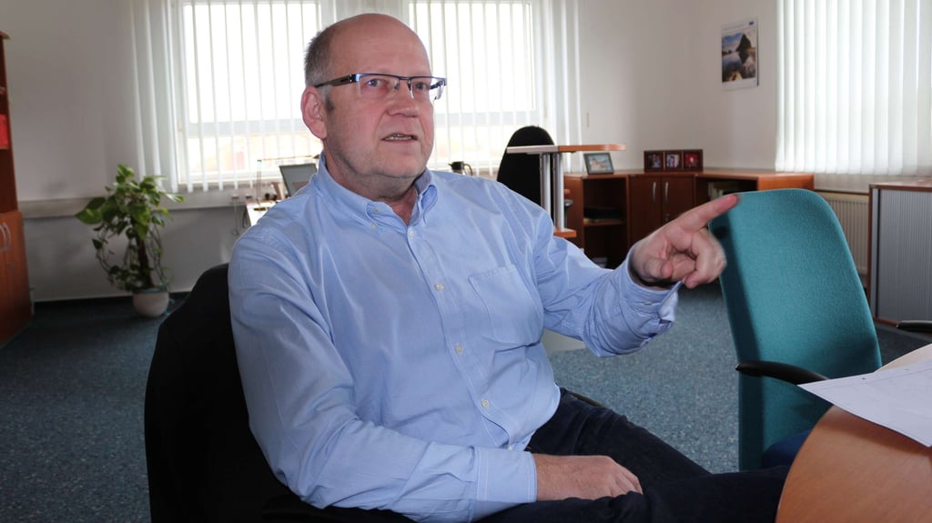 Nikolai Witte, der Geschäftsführer des Wasser- und Abwasserverbands Holtemme-Bode (WAHB), soll seinen Posten vor Ablauf der regulären Vertragszeit Ende 2026 räumen.