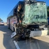 Auf der Autobahn 2 ist in Fahrtrichtung Berlin bei Theeßen ein Reisebus in einen Unfall verwickelt. Es gibt mehrere Verletzte.