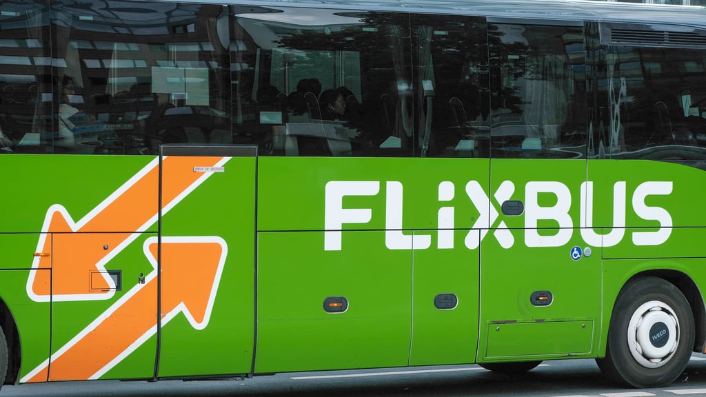 In Sachsen-Anhalt fahren Fernbusse insgesamt sechs Städte an. Welche Metropolen von dort aus erreicht werden können.