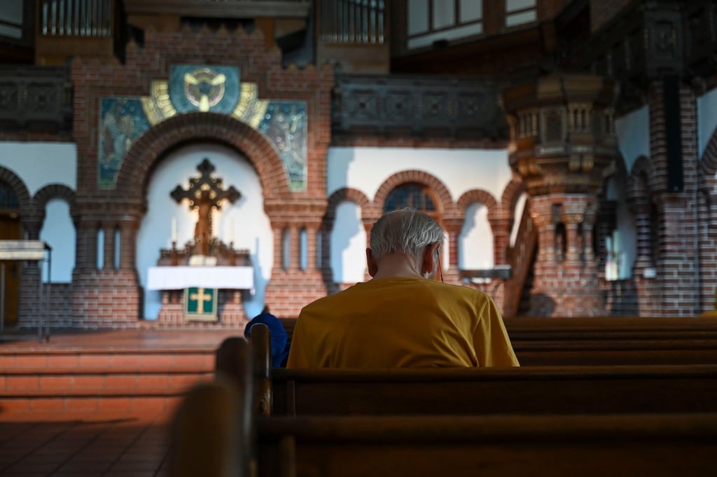 Die Kirche ist offen für alle Menschen, die unter der Hitze leiden.