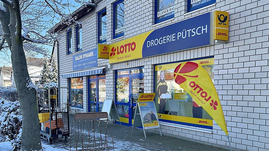 Der Verlust von "Pool-Papst" Pütsch war für die Ortschaft ein Schock. Nun wagt ein Unternehmen aus Magdeburg den Sprung nach Biederitz.