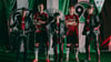 Die Scorpions präsentieren das neue Trikot von Hannover 96.