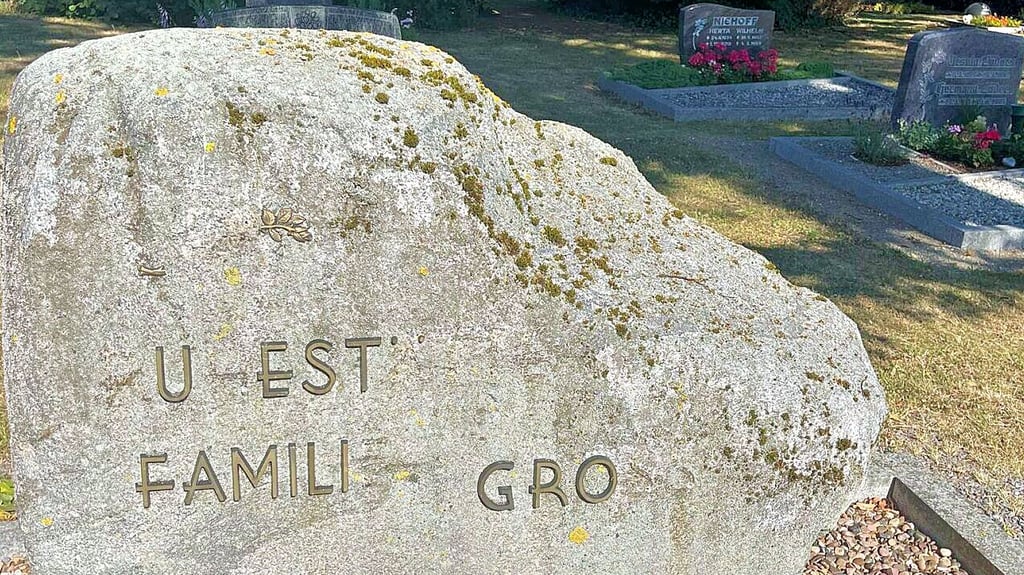 Selbst Buchstaben aus Grabstein-Inschriften wurden von Dieben auf dem Stapelburger Friedhof entwendet.