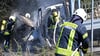 Auf der Nebenstrecke der A36 zwischen Giersleben und Aschersleben ist ein Transporter in Brand geraten.