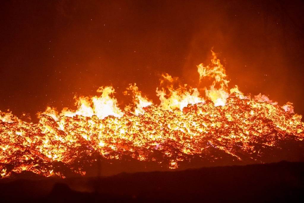 Mindestens 250 Hektar Wald sind am Mittwoch auf der Saalfelder Höhe in Brand geraten.