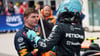 Max Verstappen (l) könnte 2026 gemeinsam mit George Russell für Mercedes fahren - oder ihn ersetzen.