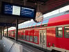 Am Mittwochabend ging nichts mehr bei der RB40 am Bahnhof in Burg: Fahrgäste mussten zwischenzeitlich mit Taxis nach Hause gebracht werden.