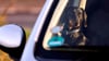 In Köthen musste ein Hund aus einem aufgeheiztem Auto gerettet werden.