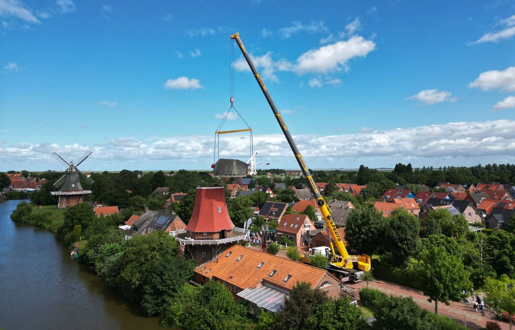 Rund acht Jahre lang war das denkmalgeschützte Ensemble der beiden Zwillingsmühlen in Greetsiel nicht komplett.