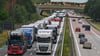 Lkw-Staus in Richtung Polen gab es auch in der Vergangenheit mitunter. (Archivbild)