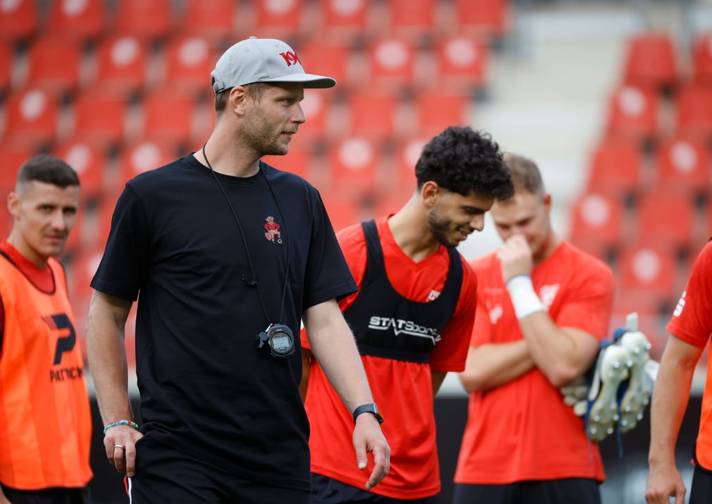 Die Mannschaft des Halleschen FC hat am ersten Spieltag gegen den BFC Dynamo Heimrecht.