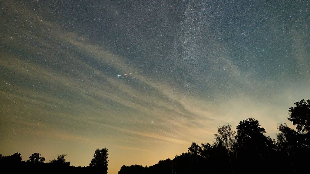 In den Nächten im Juli kann einiges Faszinierendes am Himmel beobachtet werden.