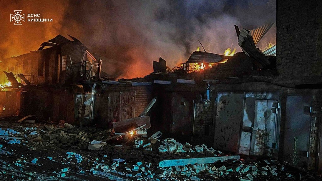 Die Behörden melden viele Verletzte und Schäden nach den neuen russischen Angriffen.