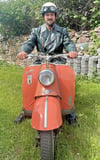 Thomas Wieden aus Gommern auf seinem Berliner Roller - Baujahr 1961