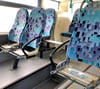 Auf der Linie 712 ist von Burg nach Gommern ein Bus eingesetzt worden, dessen Sitze offensichtlich nicht genutzt werden können. Weil die Sitzflächen fehlen.
