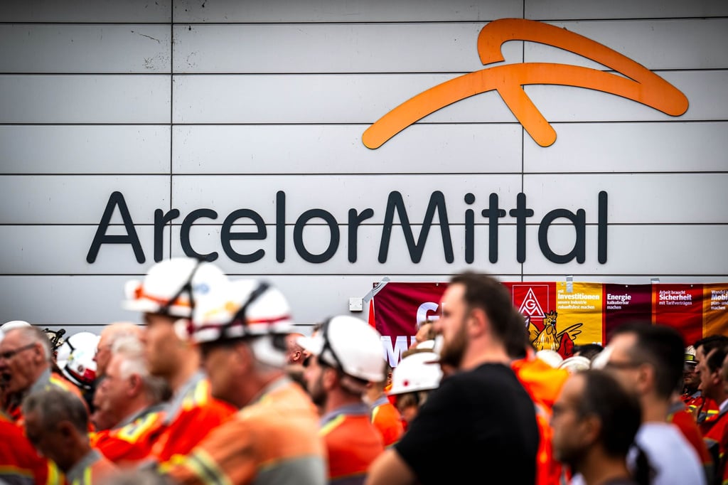 Sorgen um die Zukunft: ArcelorMittal-Beschäftigte haben Ende Juni bei einer Kundgebung ihrem Ärger Luft gemacht.