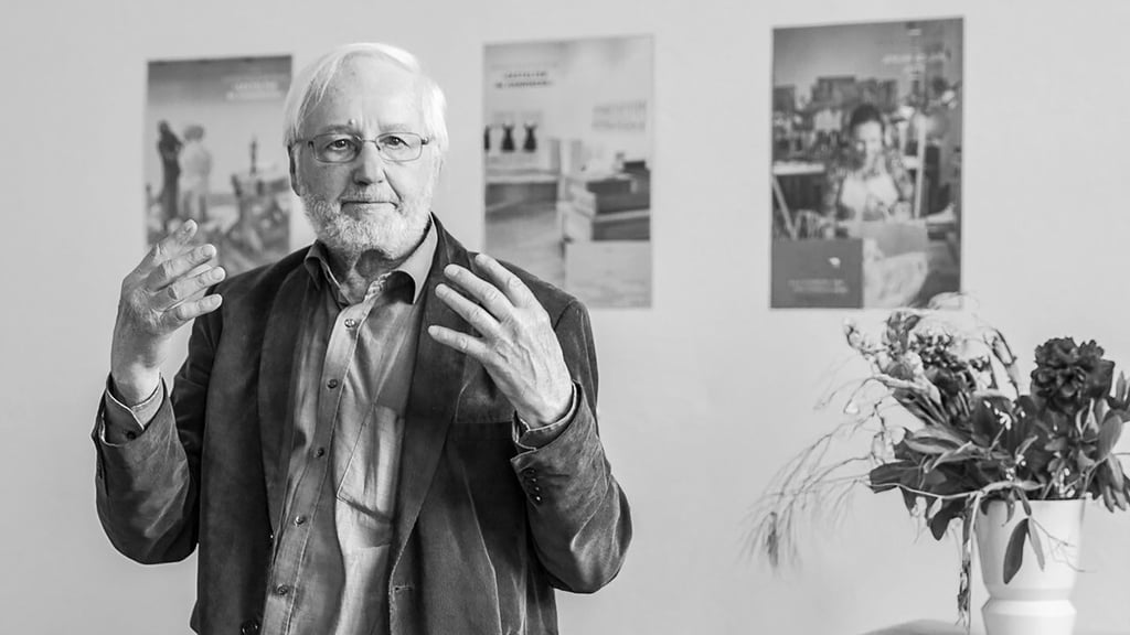 Dr. Jürgen Weißbach anlässlich des Starts eines neuen Meister-Plus-Weiterbildungskurses „Gestalter:in im Handwerk“ im Künstlerhaus 188