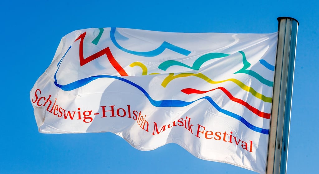 Das vor 40 Jahren gegründete Schleswig-Holstein Musik Festival wird am Wochenende eröffnet. Bis zum 31. August sind mehr als 200 Konzerte in Schleswig-Holstein, Hamburg, dem nördliche Niedersachsen und im Süden Dänemarks geplant.