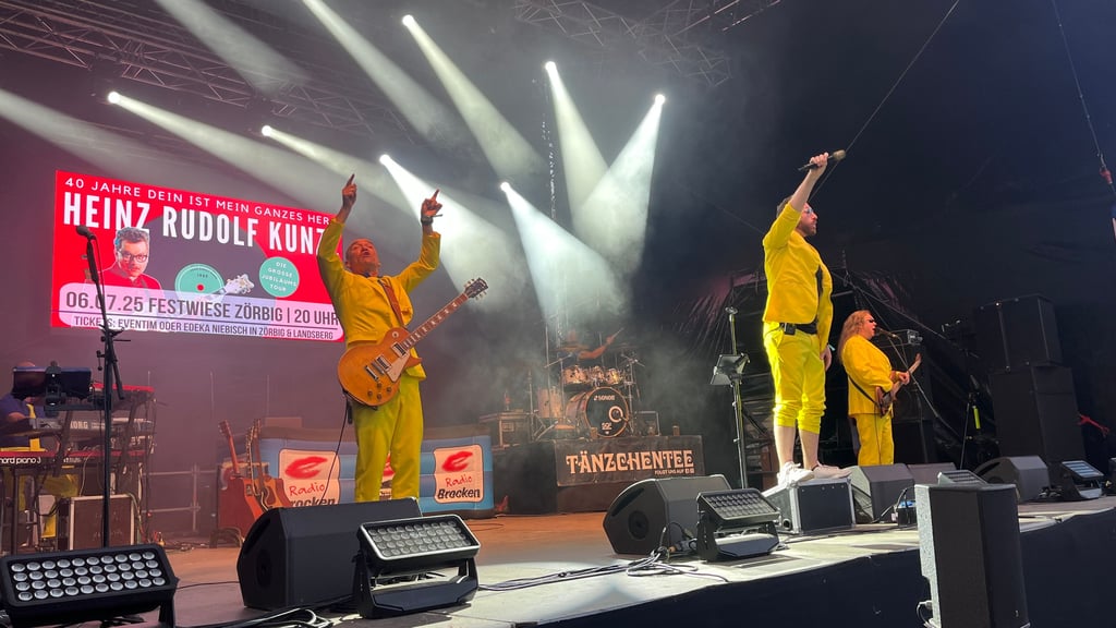 Tänzchentee bringt mit Klassikern und Partysound die Festwiese in Zörbig zum Beben.