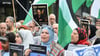 Mehrere hundert Menschen haben in Berlin bei einer propalästinensischen Demonstration gegen das Vorgehen Israels im Gaza-Krieg protestiert.