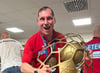 Zum Abschluss seiner langen Zeit beim SC Magdeburg konnte sich Physiotherapeut Andreas Grote auch noch mal über den Gewinn der Champions League freuen