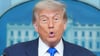 US-Präsident Trump will sich am Montag zu Zöllen äußern. (Archivbild)