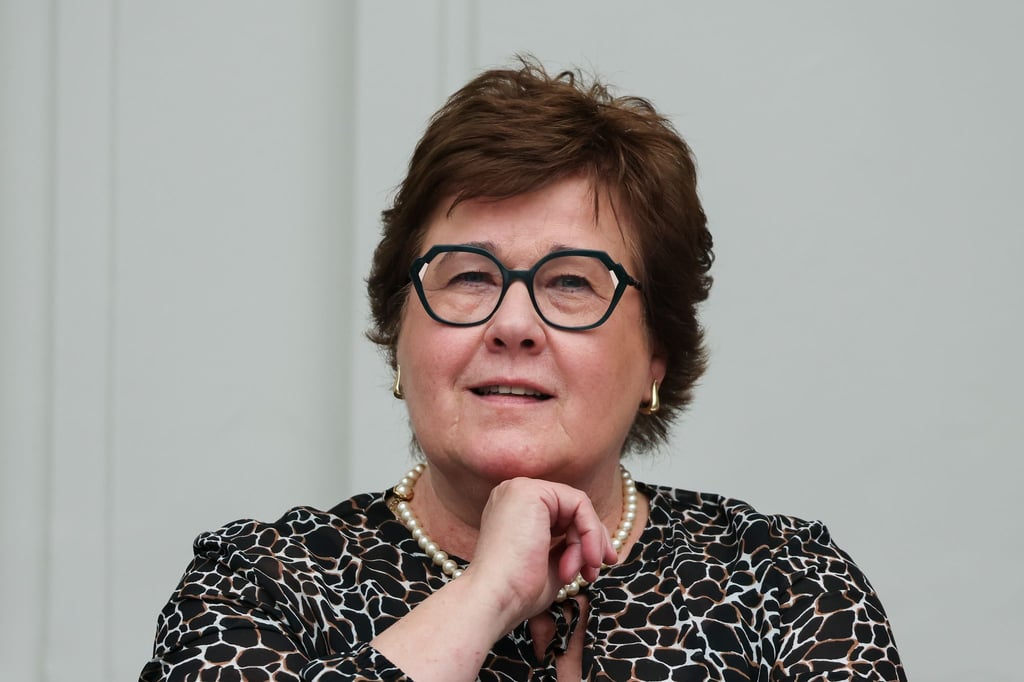 Sachsen-Anhalts Arbeitsministerin Petra Grimm-Benne will mit einer Ausbildungskampagne besonders junge Migranten ansprechen. (Archivbild)
