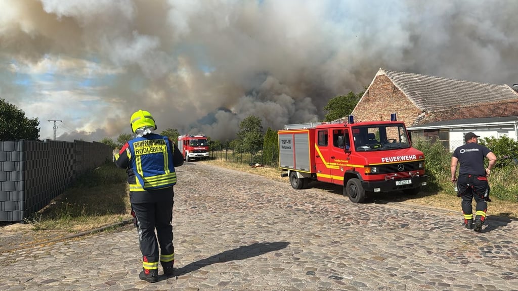 Das Feuer näherte sich bedrohlich.