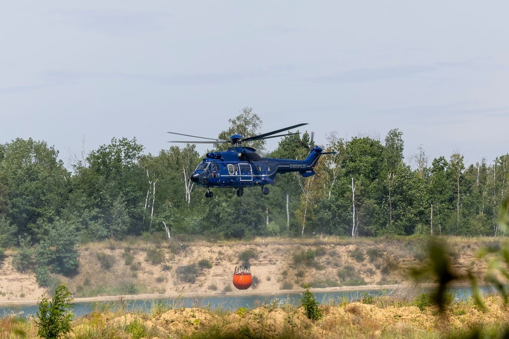 Seit Tagen läuft der Einsatz gegen den Waldbrand auf dem ehemaligen Truppenübungsplatz.