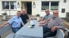 Einige Mitglieder des Hopfengartenvereins verbringen gerne einen Abend in der Gaststätte "Fast wie Zuhause" im Stadtteil Hopfengarten. Von links: Michael Kleber, Jürgen Pechau, Dieter Förster und Helmut Ostermeyer. 