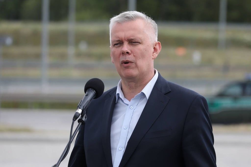 Polens Innenminister Tomasz Siemoniak hat den Vorschlag seines deutschen Amtskollegen Alexander Dobrindt (CSU) für gemeinsamen Grenzkontrollen abgelehnt. (Archivbild)
