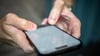 Effektive Knallerei: Auf dem Smartphone lässt sich „Bubblewrap.fun“ besonders gut mit den beiden Daumen bearbeiten.