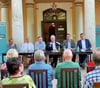 Reiner Haseloff spricht während des CDU-Bürgerdialogs in Nudersdorf.