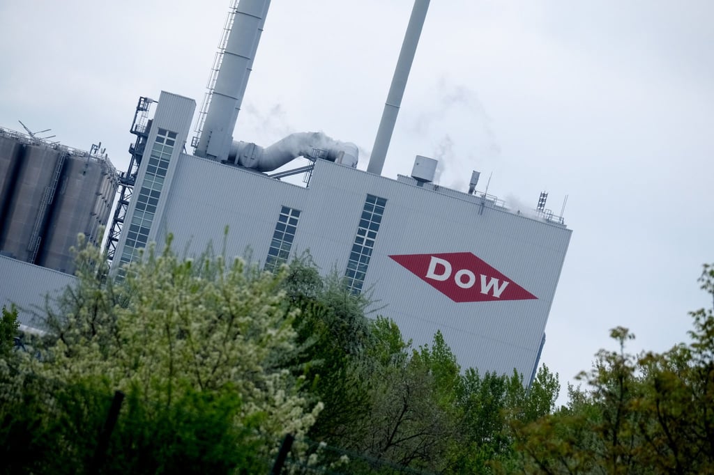 Der Konzern will einzelne Anlagen in Böhlen und Schkopau schließen.