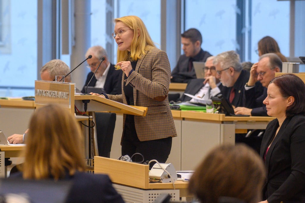 Wirft der Landesregierung Intransparenz vor: Linken-Politikerin Kristin Heiß. (Archivbild)