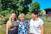 Leny Jandt (von links), Annegret Klupsch und Katja Reppenhagen sind Gründungsmitglieder und Vorstand des Vereins „Naturwunner“, der den Wildbienengarten betreibt. 