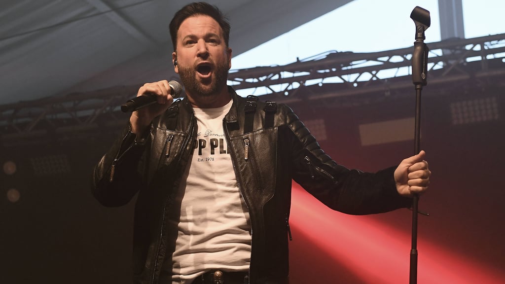 Schlagersänger Michael Wendler macht verstärkt Werbung für sich: Jeder könne ihn einfach buchen. Demnächst tritt er in Salzwedel bei einem Open Air auf.