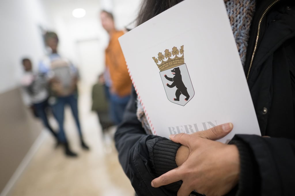 Berlin will die Zahl der Einbürgerungen deutlich steigern. (Archivfoto)